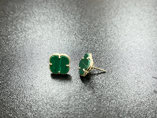 https://certifiedjewelrynyc.com/products/solid-14k-gold-clover-green-earrings