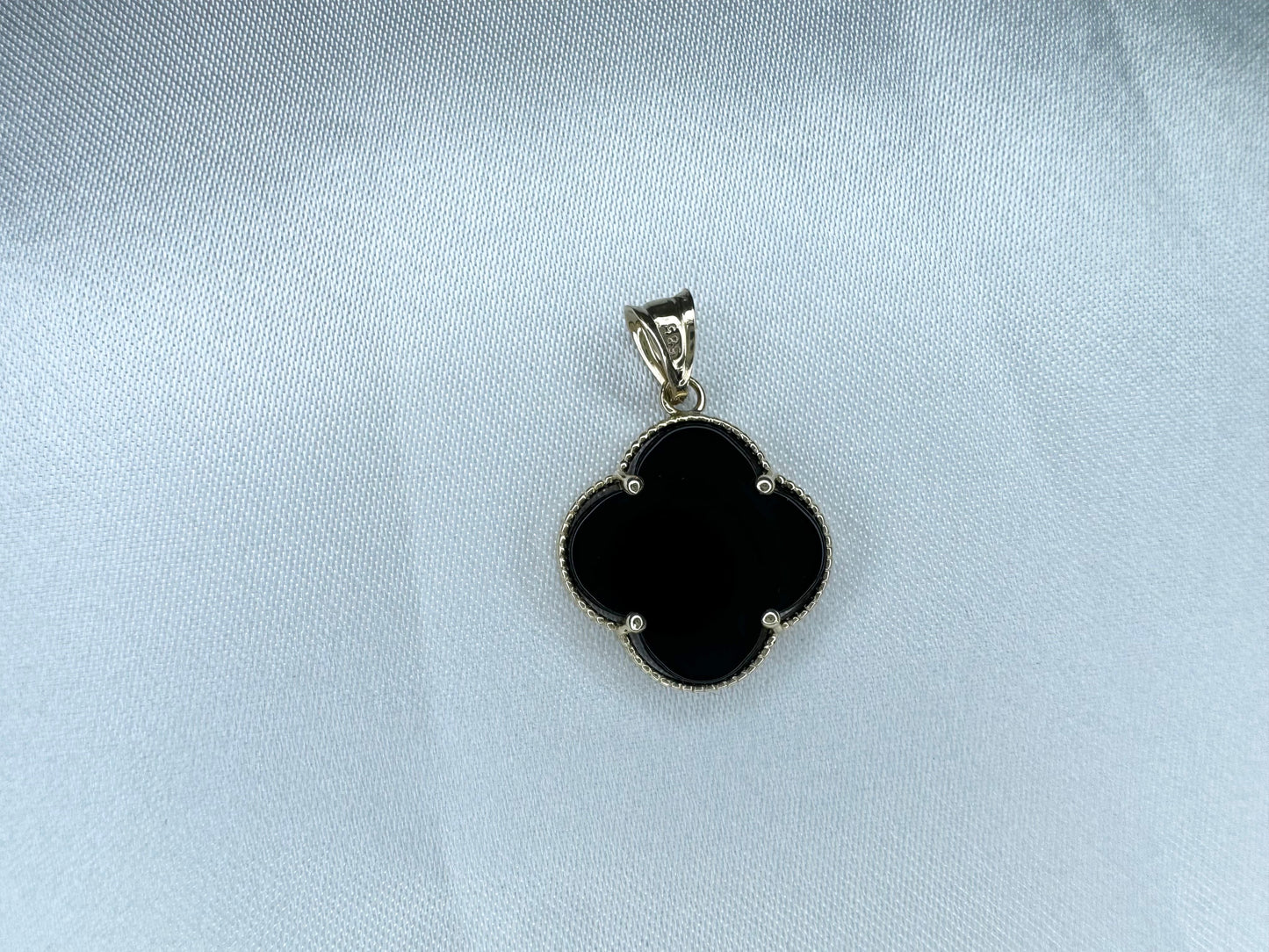 14k Gold Clover Pendant Available in Multiple Colors